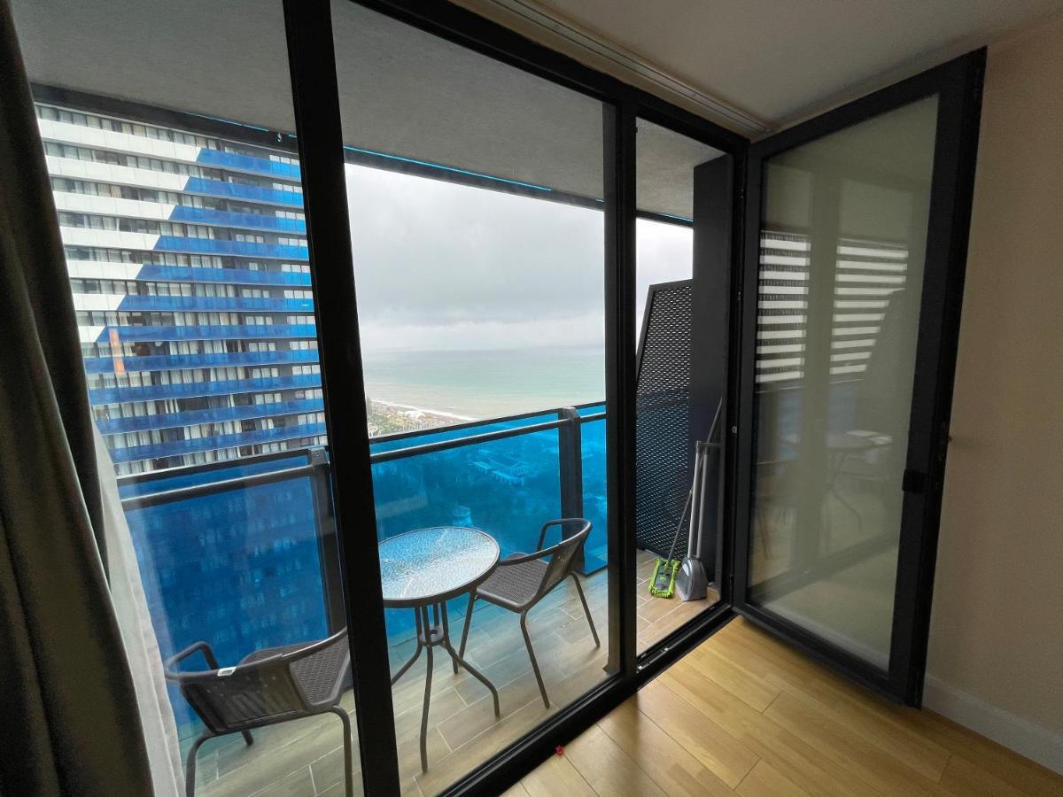 Marvella Orbi City Sea View Batumi Exteriör bild