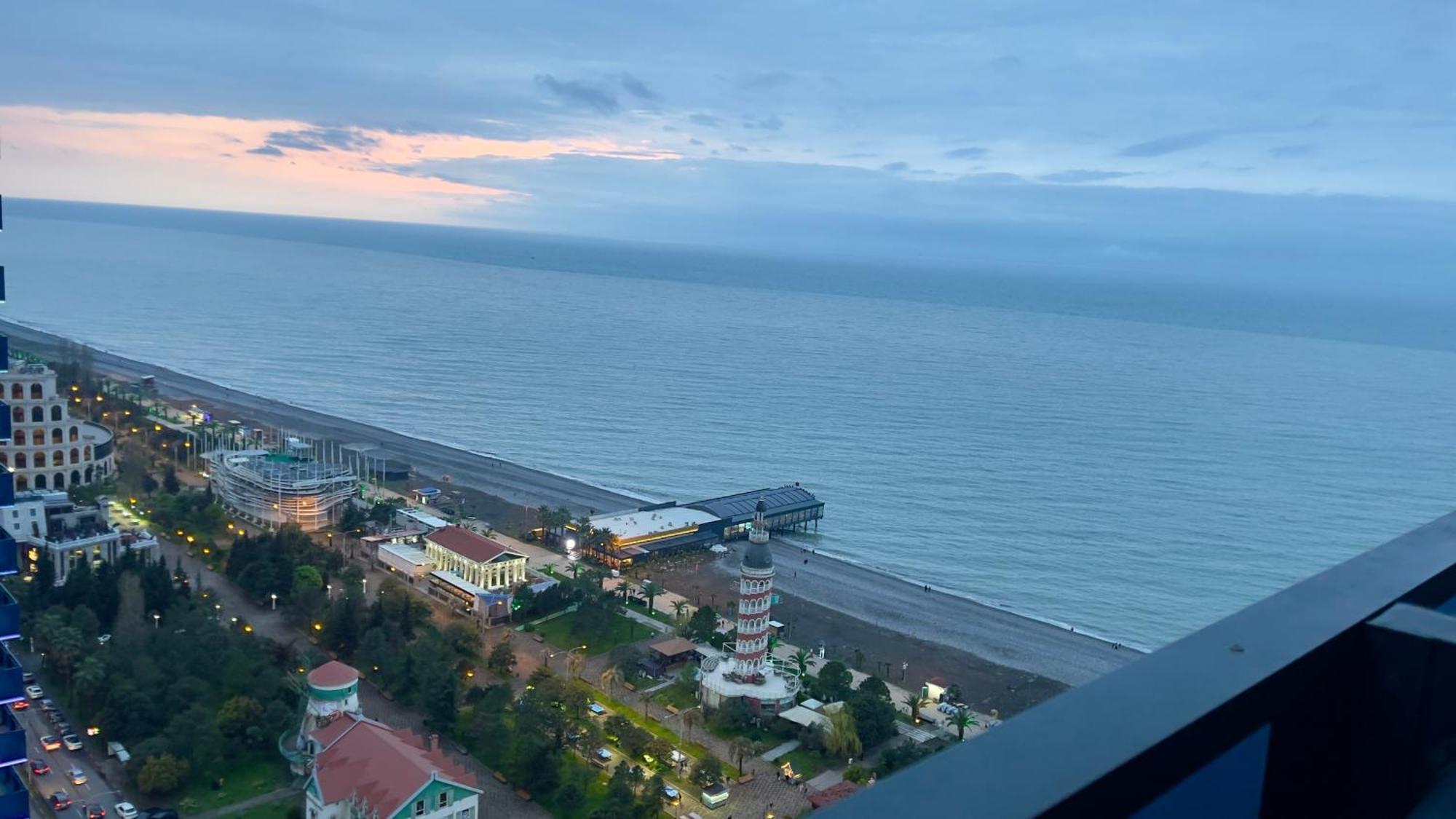 Marvella Orbi City Sea View Batumi Exteriör bild