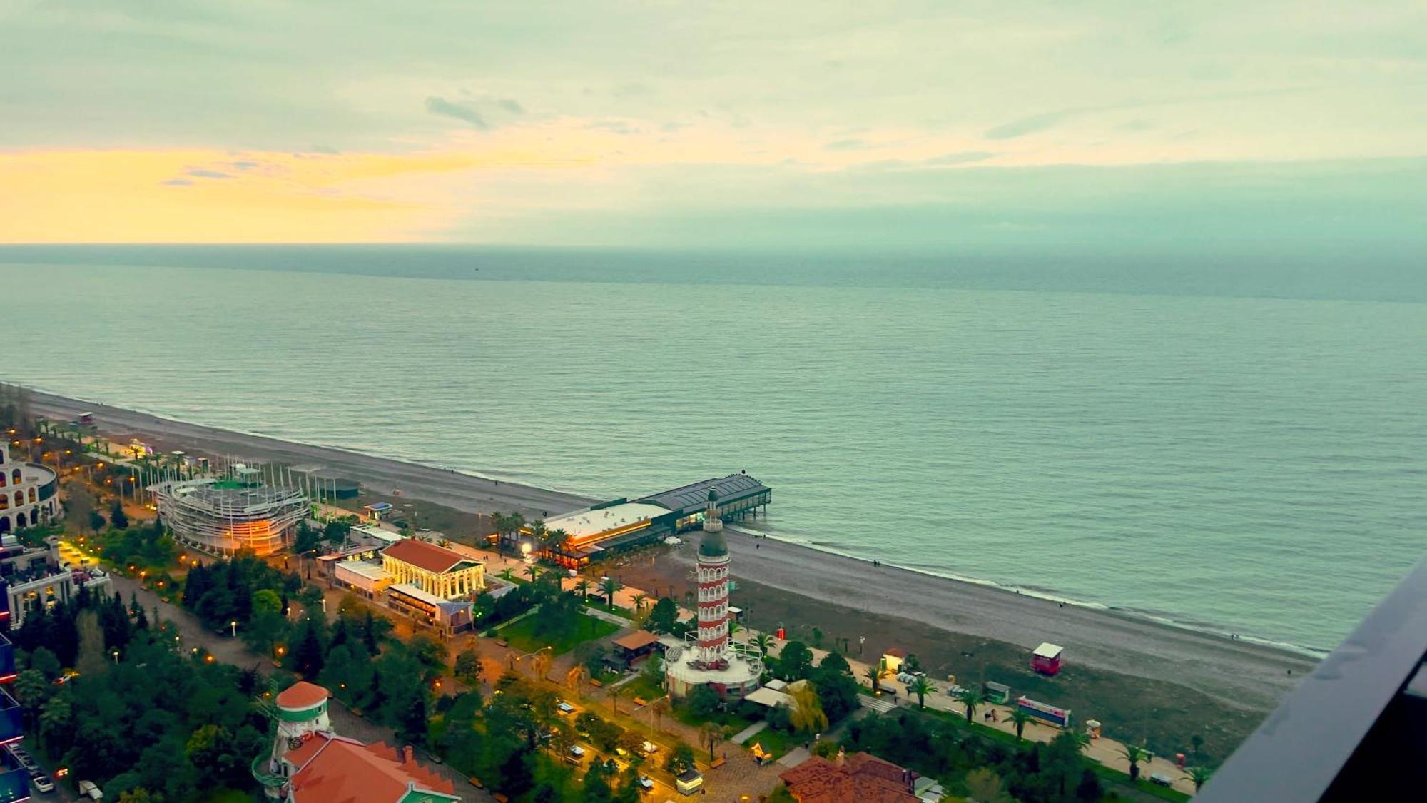 Marvella Orbi City Sea View Batumi Exteriör bild