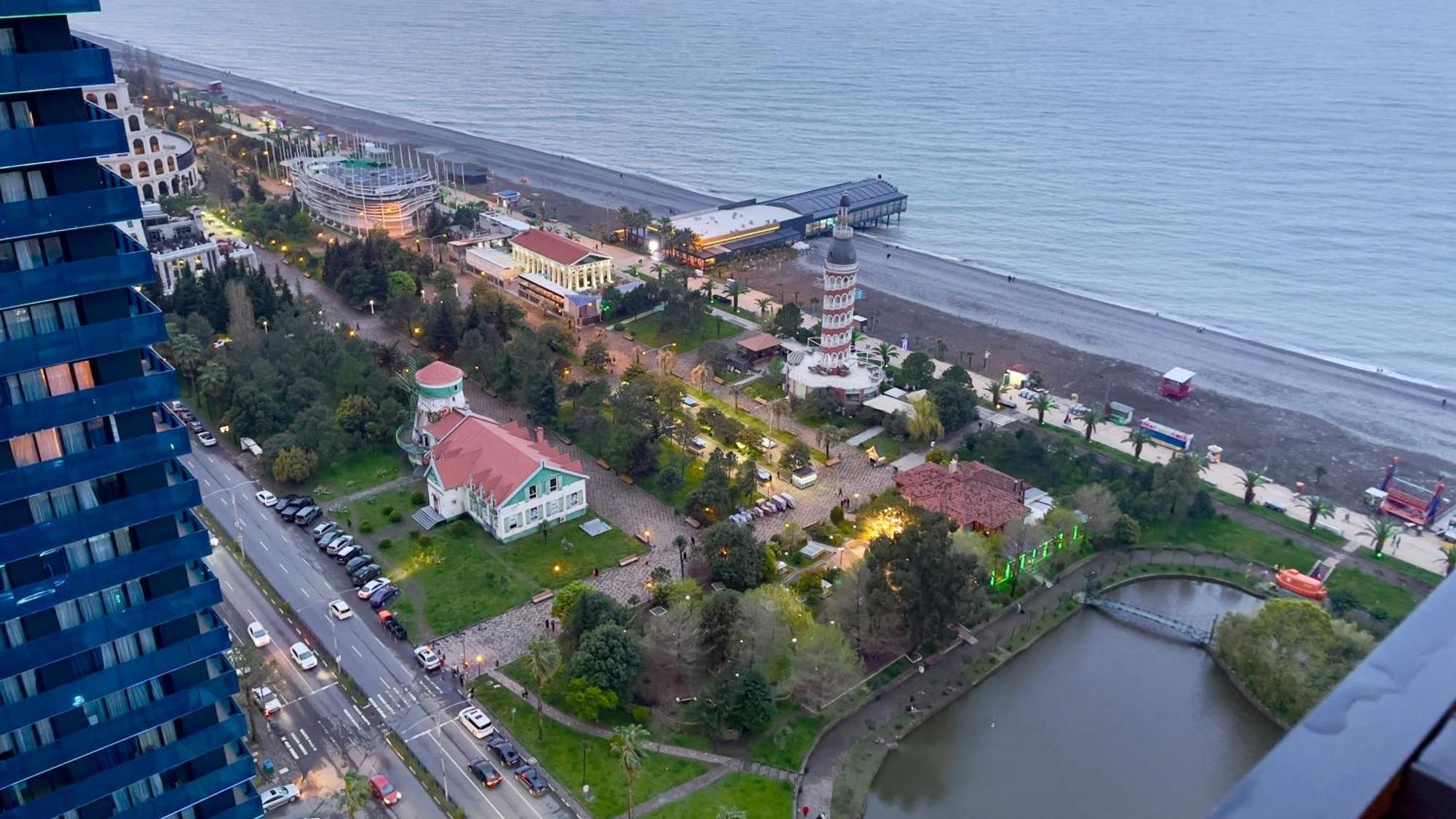 Marvella Orbi City Sea View Batumi Exteriör bild