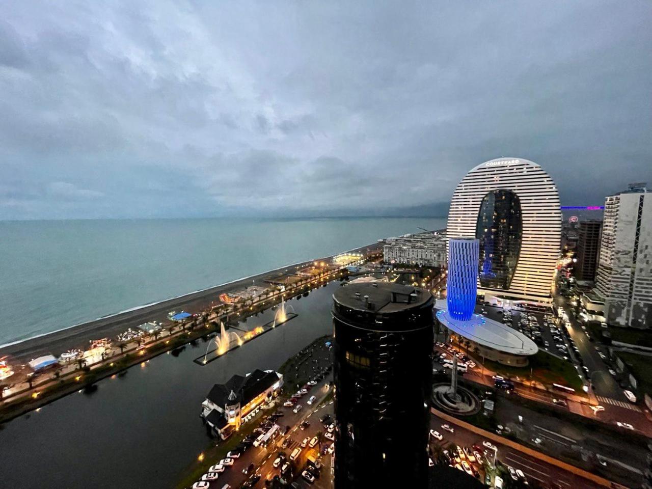 Marvella Orbi City Sea View Batumi Exteriör bild
